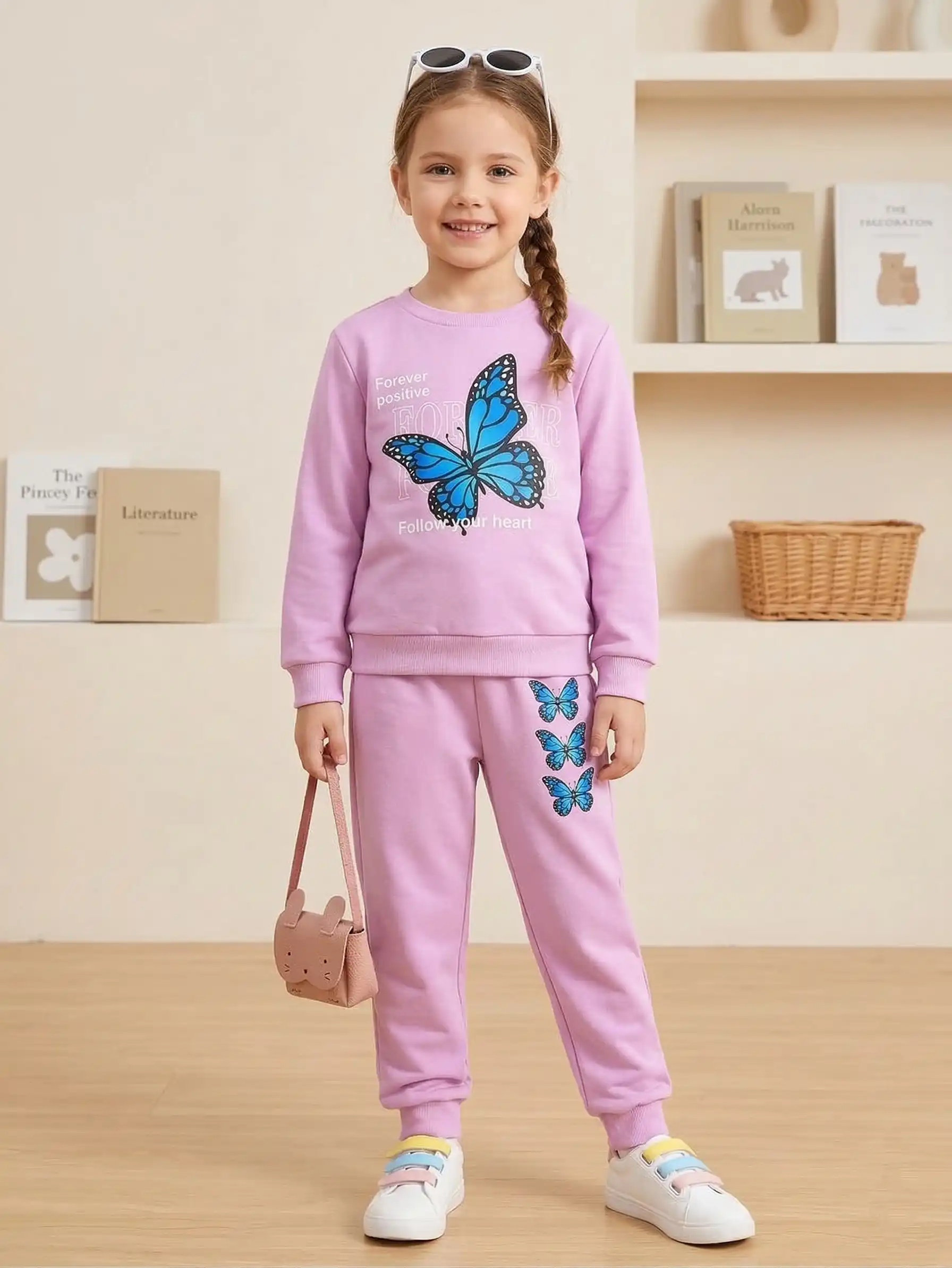 Conjunto "Blue Butterfly" (Buzo + Jogger) vista 2